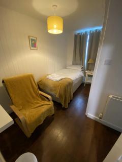 Wheatsheaf Hotel - Newport - 3