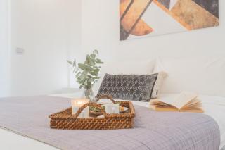 Palazzo Tatti by Rent All Como - 1