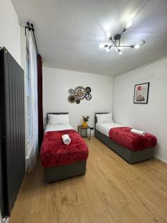 Kings Cross-Euston Apartment - London - 9