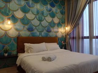 #1 Walk to Legoland * D'Pristine * 2BR Lake View - 9