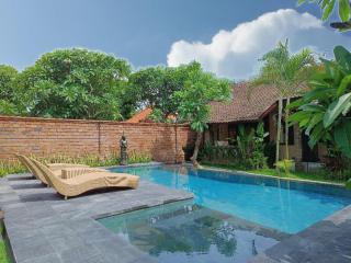 Mahe Garden Inn and Villas by Kamara - Kuta - 4