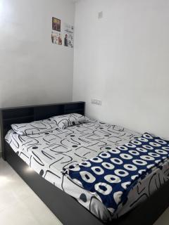 Chaithritha Ladies Only Homestay - Trivandrum - 8