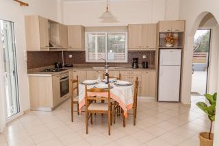 Olivia House -BY APOKORNAS VILLAS - 3