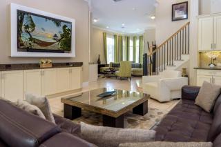 Luxury Villa Golf Course View - 3