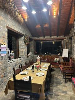 Blessings Chalet στον Παλαιό Άγιο Αθανάσιο με Τζάκι, Barbeque, μεγάλη αυλή και υπέροχη θέα - 1