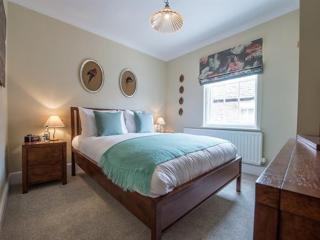 Darwin's Townhouse - 2