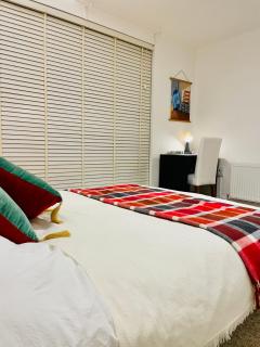 Double bedroom with private toilet and shower, easy to city center - Dublino - 2