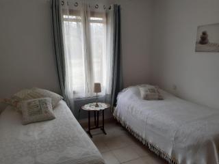 Villa les terres rouges avec piscine , chambres d hôtes - 2