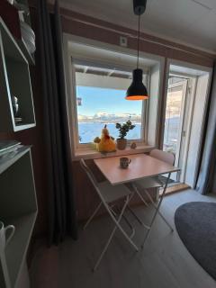 Kvaløya Arctic Retreat - Room in Beautiful Kvaløya, Tromsø - 5