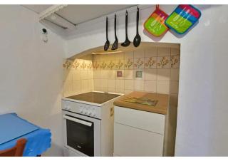 Auntie's house - Adamas - 6