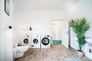 Osnabrücker Strasse Wooon 10 Einzelbetten I 5-Zimmer I TV I Bad NEU I Premiumbettwäsche - 1