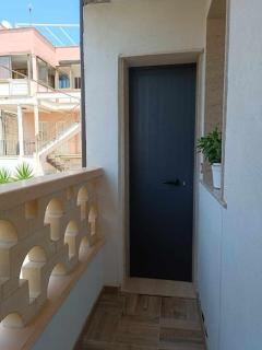 Agnone Beach suite 30 meters away - 8