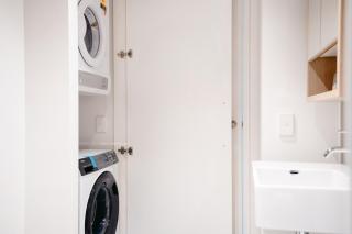 Elegant Stature Building Luxury apartment - 4