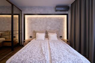 Luxury 2 Bedroom Apartment - Private Garden - 0