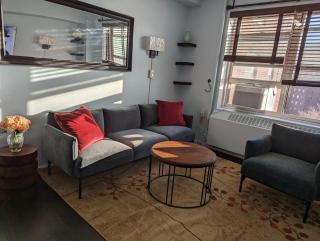 Fully renovated Manhattan gem - 8