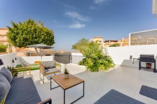 Designer loft with pool, with gigantic terrace and private parking & in the city centre - Adeje - 9