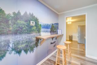 Bright Shelby Cottage with Deck and Creek Views! - 1