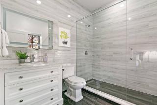 Relaxing 3BR Apt with King Beds & Washer - Lawndale 1 & 2 rep - 8