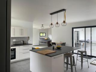 Villa de Groupe avec Piscine, Jacuzzi et Vue Nature - 1