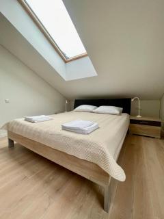 NIDA, VĖTRUNGIŲ 7 - 2