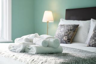 Victorian 2BR Apartment, King Beds, Fast WiFi, Near Shops, Cafes & Transport, E17 - Londra - 3