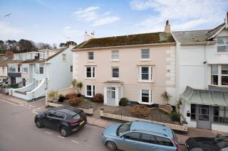 Beach Front Flat Shaldon with Parking - 3