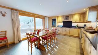 Chalet La Grande Ourse Meribel - 165m2 apartment almost ski-in ski-out - 1