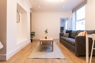 Stylish 1-Bed Flat in Liverpool by 53 Degrees Property, Ideal for Business & Long-Term Stays! - Liverpool - 7
