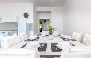 3 Bedroom Stunning Apartment In Dramalj - 8