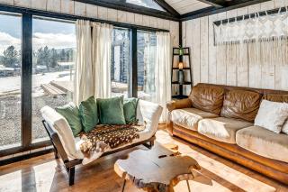 Pet-Friendly Guffey Vacation Rental with Deck! - 6