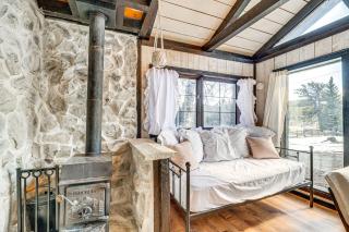 Pet-Friendly Guffey Vacation Rental with Deck! - 7