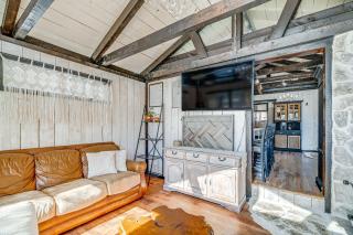 Pet-Friendly Guffey Vacation Rental with Deck! - 5