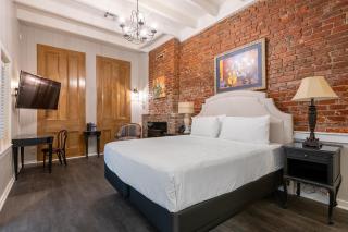 French Quarter Suites Hotel - 7