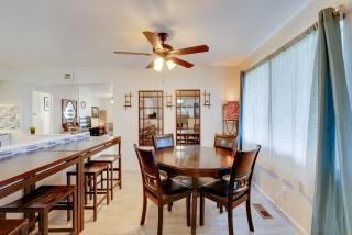 Near Airport and Dtwn Breezy Fresno Home! - Fresno - 2