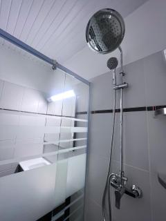 Face à la Plage avec Parking Sécurisé Appartement de Luxe ou Suite Privée avec Coin Petit Déj selon Disponibilité - Le Diamant - 3