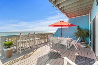 Dottie's Sandbar - 0