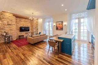 LUXURY Mid-Century Apartment In Casco Viejo - 8