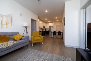 Modern Nulu 2BR CozySuites 01 - Louisville - 9