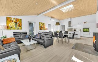 Gorgeous Home In Tarm With Sauna - 8