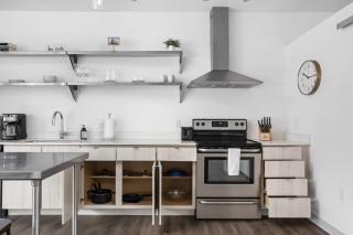 CozySuites I Trendy 1BR, Bottleworks Indy #2 - Indianapolis - 3