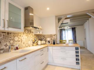 Maison paisible avec terrasse et jardin proche sites préhistoriques - FR-1-616-339 - 5