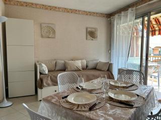 Studio Cabine 3 Couchages à Mandelieu, Terrasse, Piscine, Parking Privé - FR-1-609-96 - Mandelieu La Napoule - 0