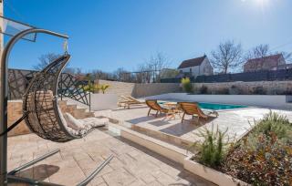 2 Bedroom Nice Home In Biorine - Biorine - 9
