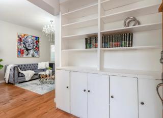 La Maison - Vancouver - 9
