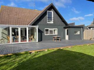 Charming Townhouse With Plenty Of Space - Thyborøn - 9