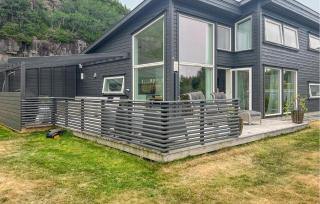 Stunning Home In Lindesnes With Wifi - Svinøy - 0