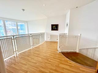Duplex on the Docks - Free WiFi/Parking - 3