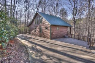 Luxury Cabin Sleeps 8 with creekside fire pit near Helen GA - 2