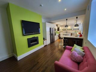 Ashton house/ Townhouse Apartment - Douglas - 0