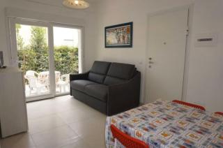 Renovated apartment with bright balcony - Porto Santa Margherita di Caorle - 8